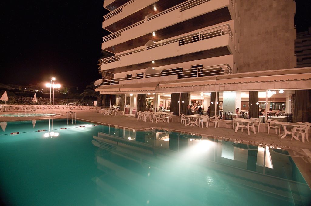 Interpass Vau Hotel Apartamentos Portimão Exteriör bild