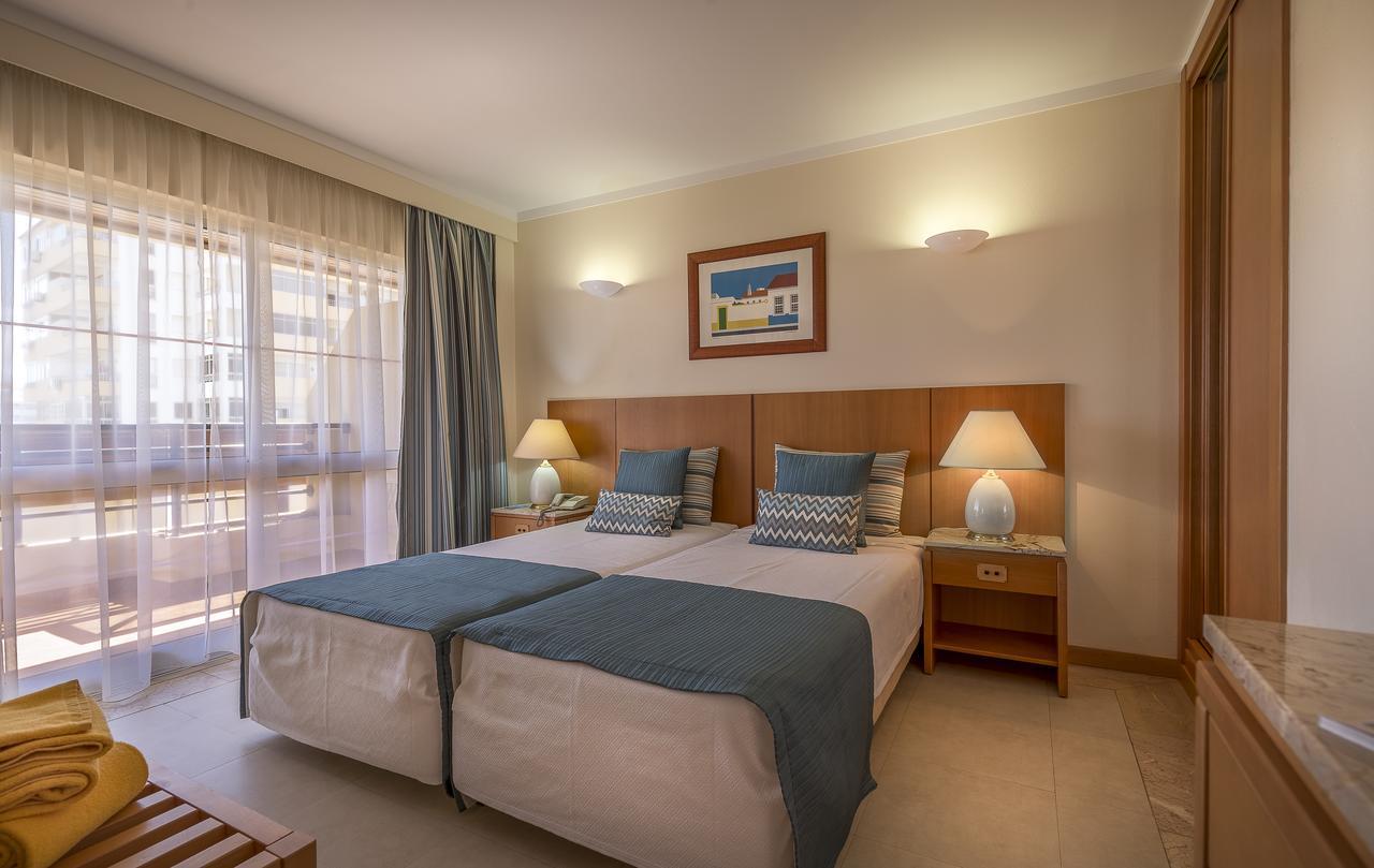 Interpass Vau Hotel Apartamentos Portimão Exteriör bild
