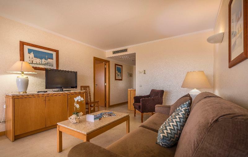 Interpass Vau Hotel Apartamentos Portimão Exteriör bild